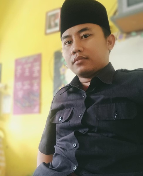 AHMAD ZEINURI, S.Pd.